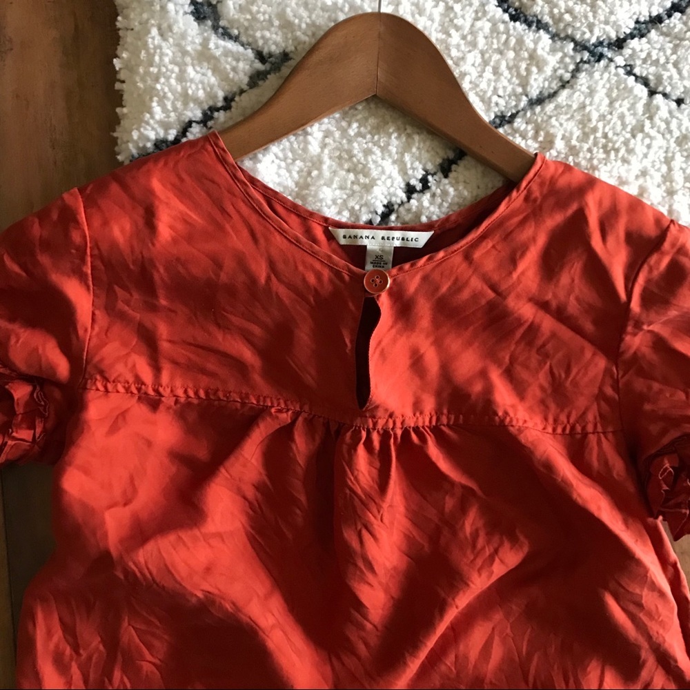 Banana Republic silk top XS